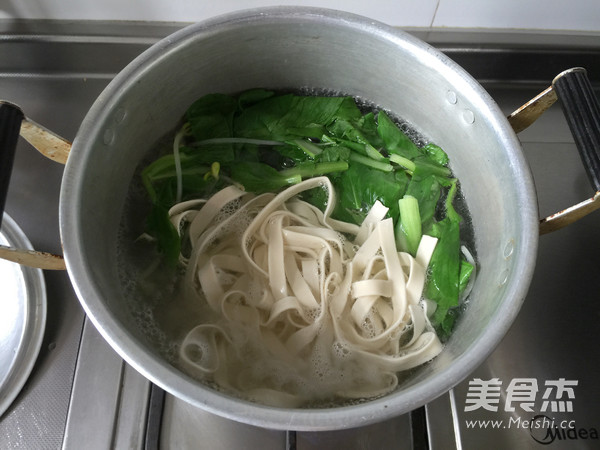 Shaanxi You Sprinkled Noodles recipe