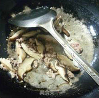 Stir-fried Oat Pimple with Minced Meat and Shiitake Mushrooms recipe
