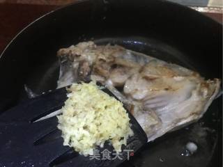 Braised Fish Head with Scallions recipe