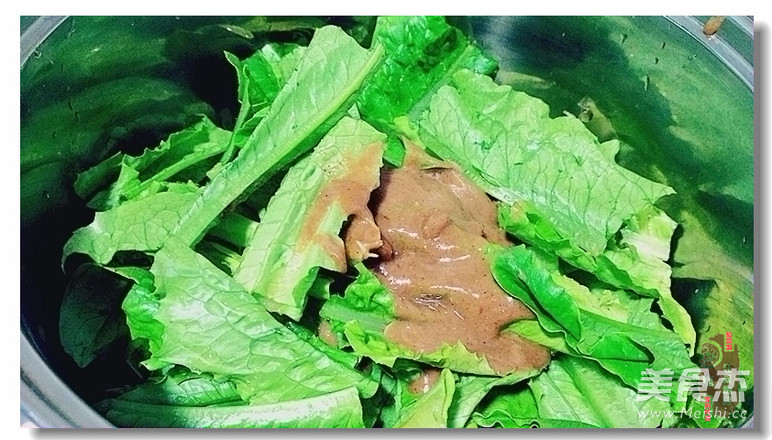 Lettuce with Sesame Sauce recipe