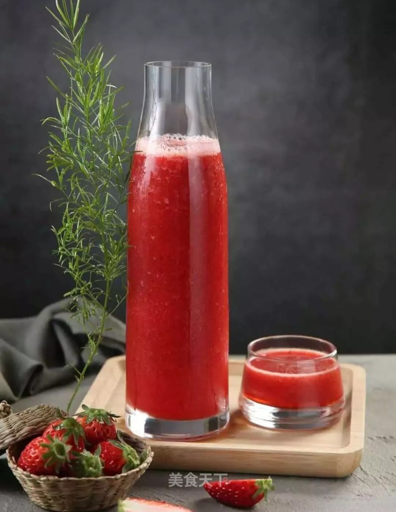 Freshly Squeezed Strawberry Juice recipe