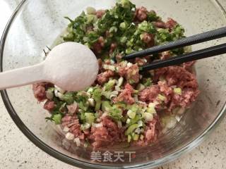 Cabbage Beef Bun recipe