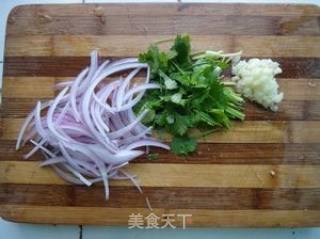 Fungus Mixed with Shredded Pork recipe