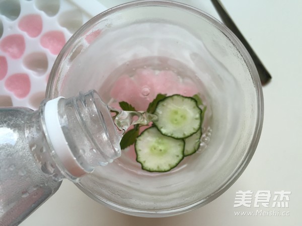 Cucumber and Peach Drink recipe