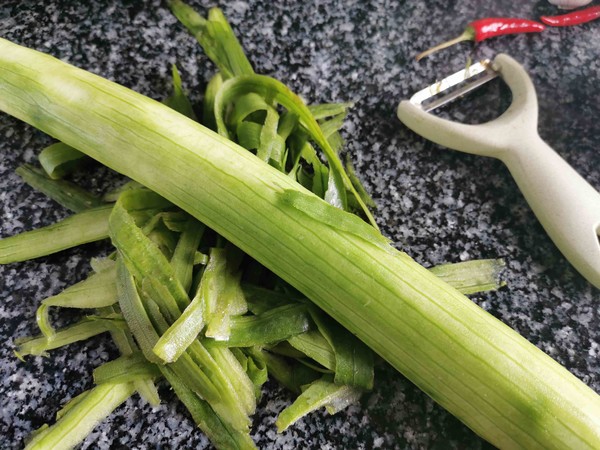 Steamed Loofah with Garlic Vermicelli recipe