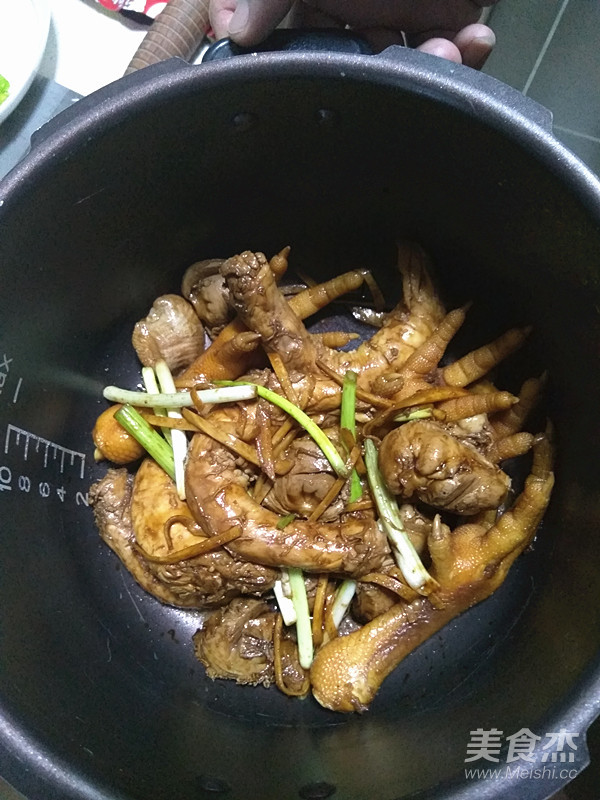 Sauce Chicken Feet and Chicken Neck recipe