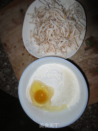 Taro Shredded Egg Pancake recipe