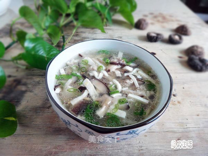 Tofu Soup with Mushrooms and Minced Meat recipe