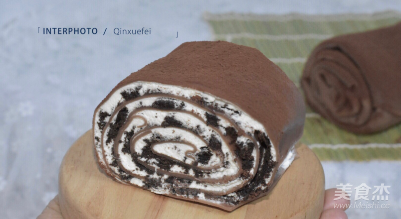 Coco Oreo Towel Roll recipe