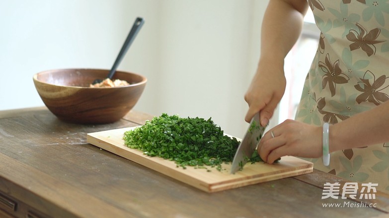 Leek and Shrimp Dumplings recipe