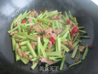 Stir-fried Lamb with Celery-xinjiang Taste recipe