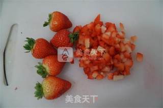 [tomato Recipe] Christmas Strawberry Cake Roll——sweet and Sour Christmas Food recipe