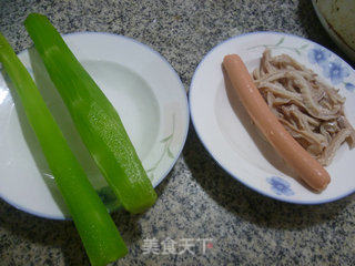 Stir-fried Lettuce with Ham and Pork Belly recipe