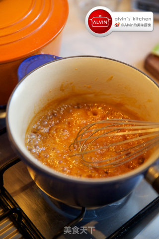 Muffins with Toffee Banana Sweet Sauce recipe