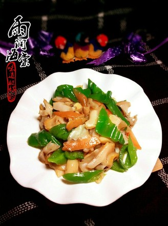 Stir-fried Conch with Green Pepper