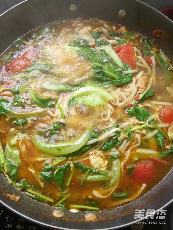 Green Vegetable and Egg Noodles recipe