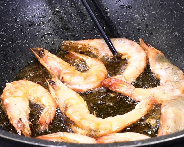 Braised Prawns in Oil, An Extremely Delicious Autumn Meal recipe