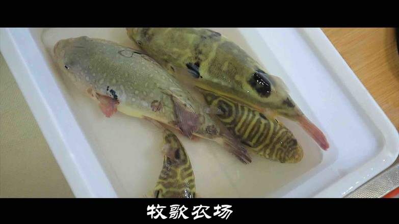 Boiled Puffer Fish Lo Noodles recipe