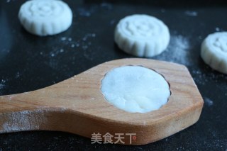 Red Bean Paste Snowy Mooncake recipe