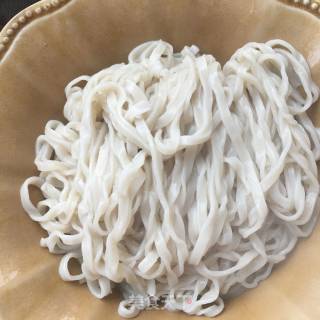 Stir-fried Mutton Noodles with Green Onions recipe