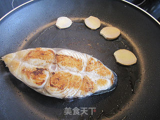 Fried and Baked Mackerel with Ginger and Green Onion (spanish Mackeral) recipe