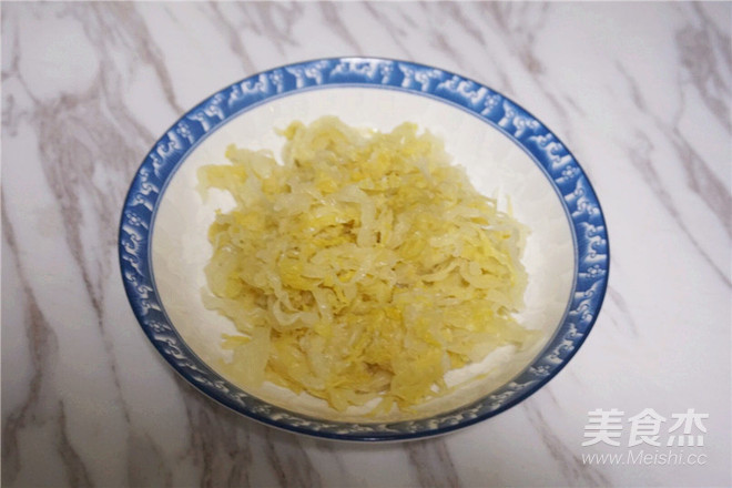 Sauerkraut Vermicelli Ball Soup recipe