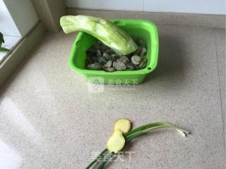 【luffa Clam Soup】 recipe