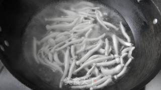 [scrambled Eggs with Seafood and Mushrooms] recipe