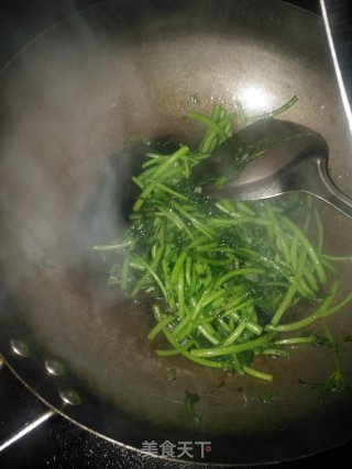 #春时正好# Stir-fried Chrysanthemum Chrysanthemum recipe