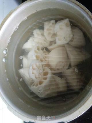 Lotus Root Spine Soup recipe