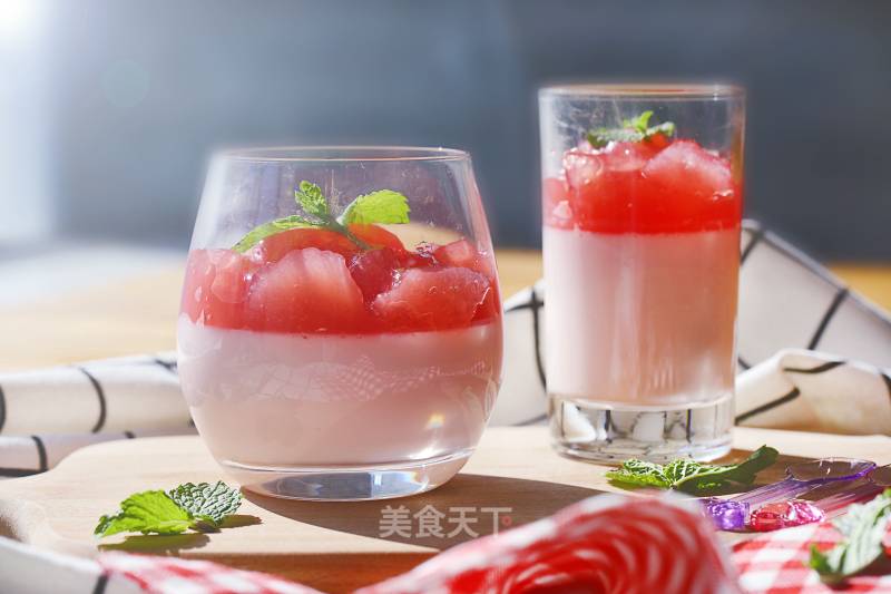 Watermelon Yogurt Mousse Cup recipe