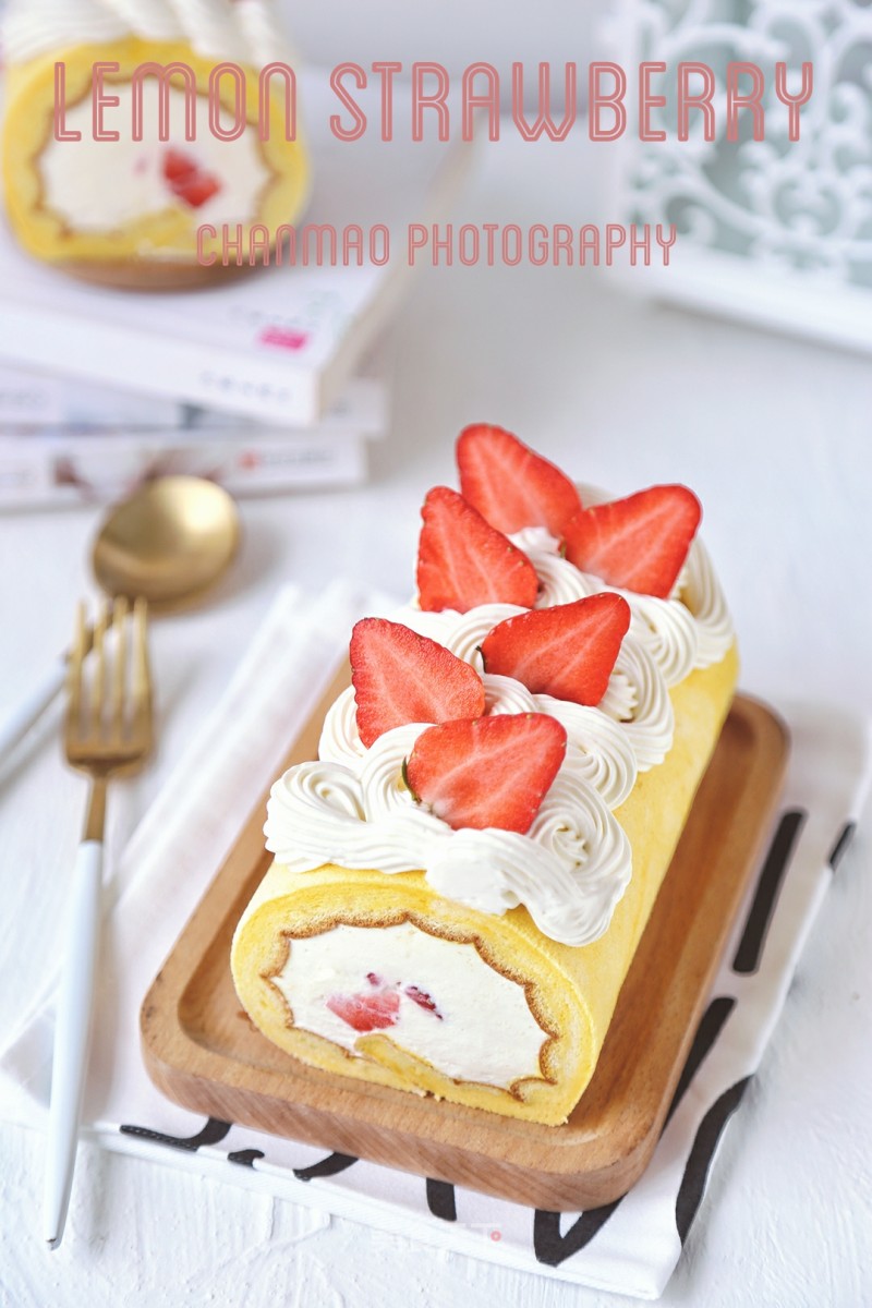 Lemon Strawberry Cake Roll recipe