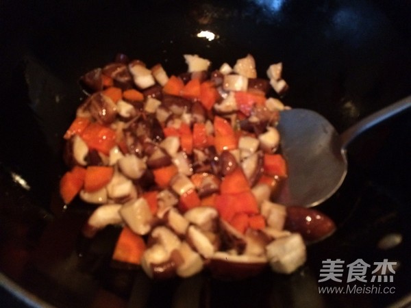 Taiwanese Style Carrot Sausage Braised Rice recipe