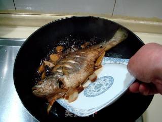 Braised Yellow Croaker in Vinegar recipe