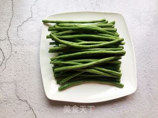 Rainbow Beans with Sesame Sauce recipe
