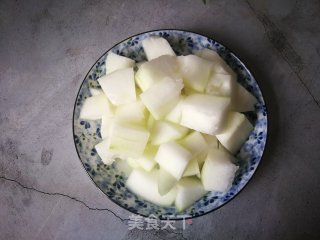 Stewed Beef Stick Bone with Winter Melon and Bamboo Sun recipe