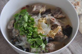 Dongbu – Homemade Baijibun with Lamb Soup and Chili Oil recipe