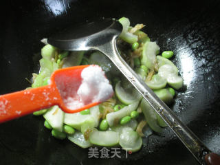 Stir-fried Mustard with Green Soy recipe