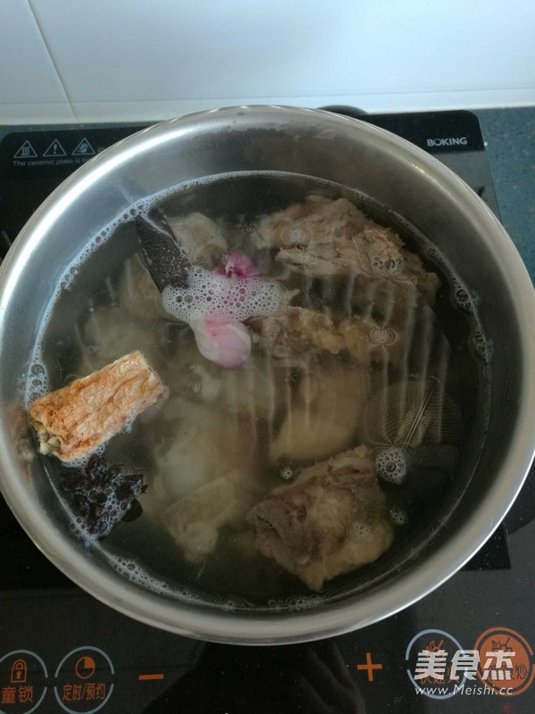 Pork Ribs and Lotus Root Soup recipe