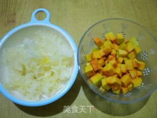 White Fungus, Lotus Seed, Pumpkin Soup recipe