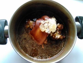 【shanghai】stewed Hoof with Rock Sugar recipe