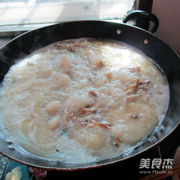 Boiled Fish with Green Onion and Perfume recipe