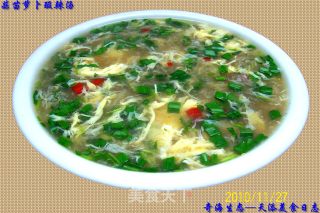 【autumn and Winter Green Shield】--- "garlic Miao Radish Hot and Sour Soup" recipe