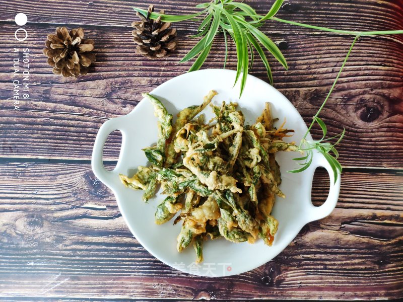 Fried Toon Fish with Wild Vegetables recipe