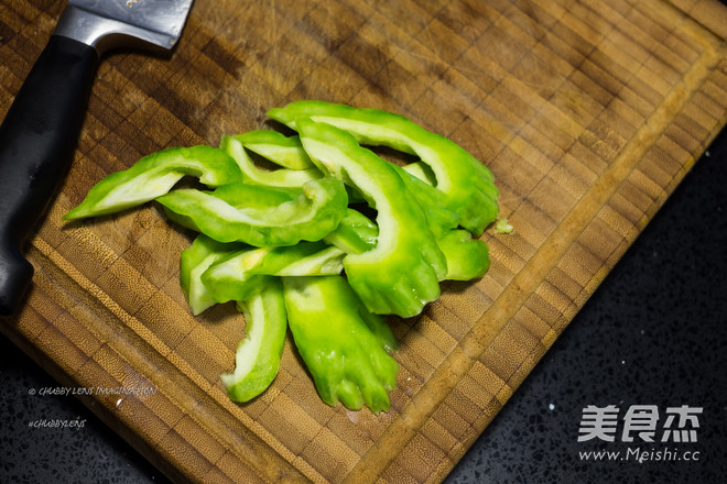 Stir-fried Beef with Bitter Gourd in Black Bean Sauce recipe