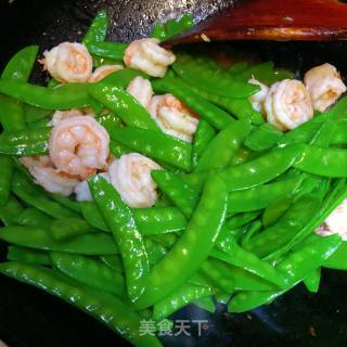 Fried Shrimp with Snow Pea recipe