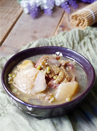Sour Radish and Cured Duck and Mung Bean Pot recipe