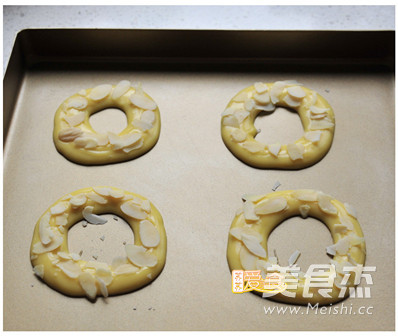 Strawberry Puff Donuts recipe