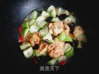 Stir-fried Loofah with Gluten recipe