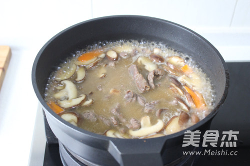 Mushroom Beef Rice Bowl recipe